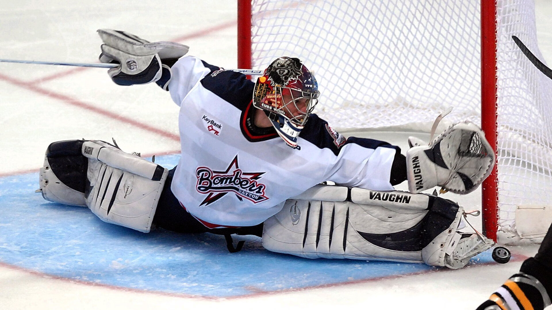 马里特·斯滕伯根冲线瞬间引爆现场，马滕斯特克伦博赫